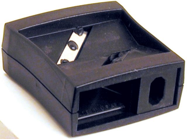 SHARPENER FOR FLAT PENCILS